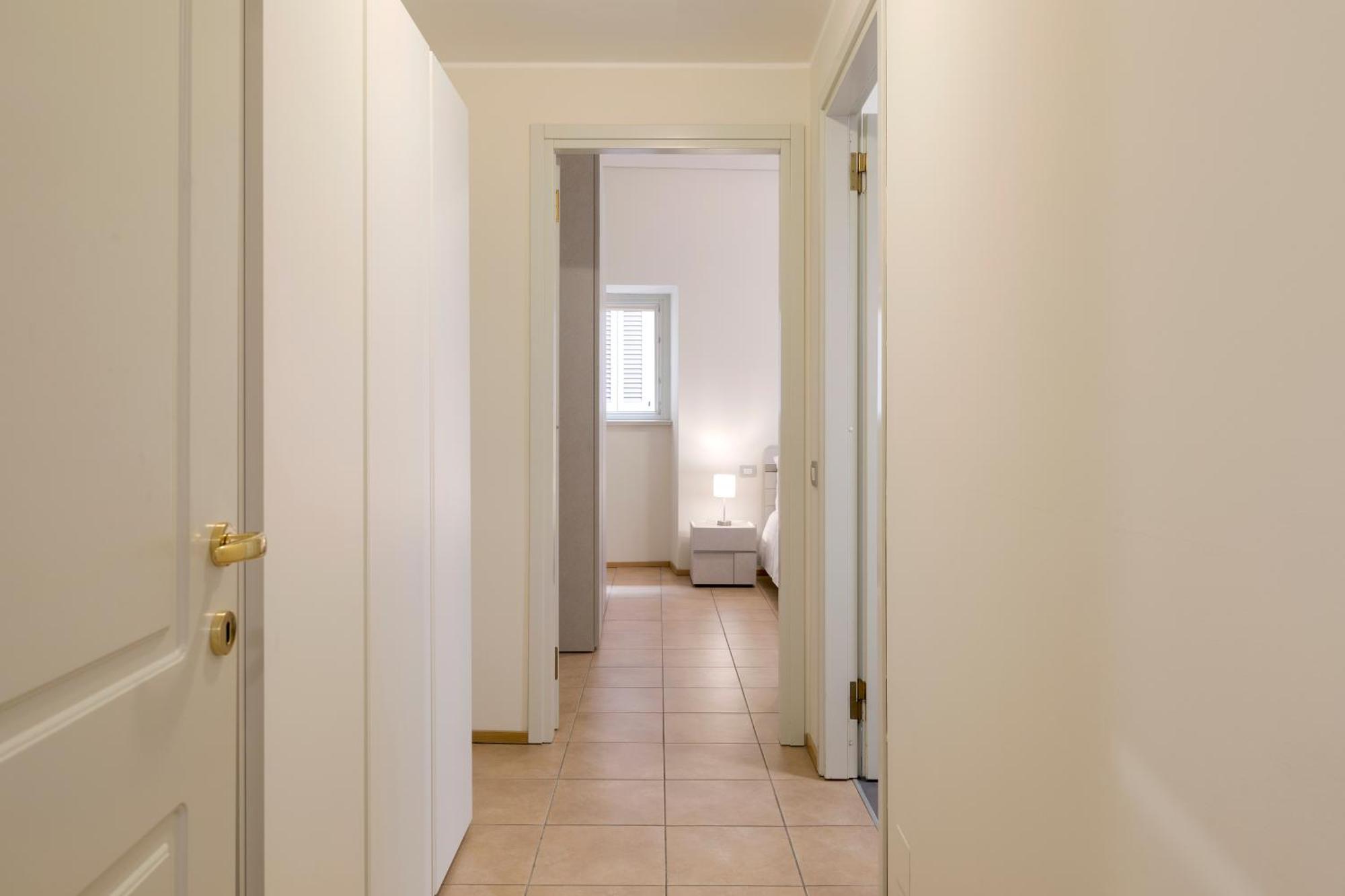 Domus Apartments Como - By Relais Di Giada Exterior photo